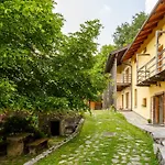 Posestvo Laz - The Laz Estate *