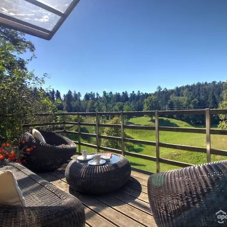 Posestvo Laz - The Laz Estate *