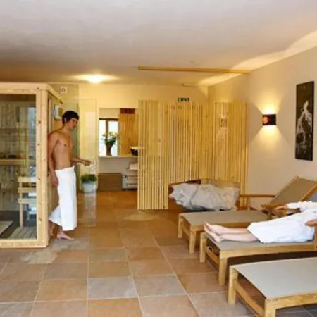 Posestvo Laz - The Laz Estate Voglarji