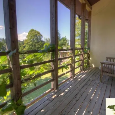 Posestvo Laz - The Laz Estate Appartement