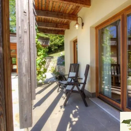 Posestvo Laz - The Laz Estate *