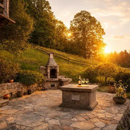 Posestvo Laz - The Laz Estate Voglarji