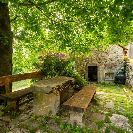 Posestvo Laz - The Laz Estate Apartment