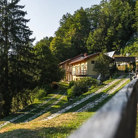 Posestvo Laz - The Laz Estate Apartment Voglarji