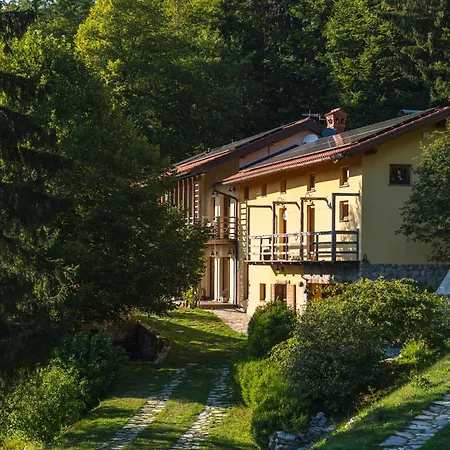 Posestvo Laz - The Laz Estate Voglarji