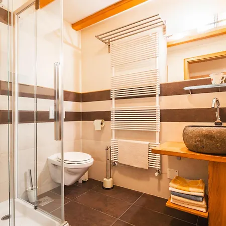 Posestvo Laz - The Laz Estate Apartment *