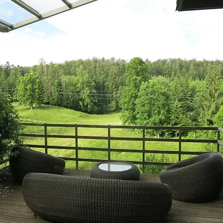 Posestvo Laz - The Laz Estate Voglarji