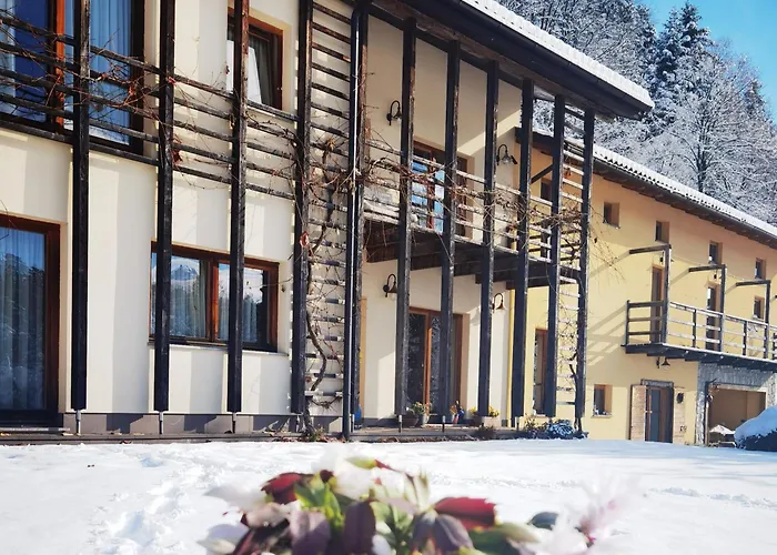 Posestvo Laz - The Laz Estate * Voglarji