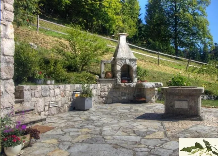 Apartment Posestvo Laz - The Laz Estate