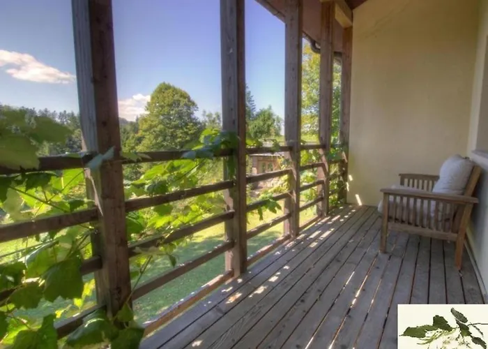 Posestvo Laz - The Laz Estate Apartment