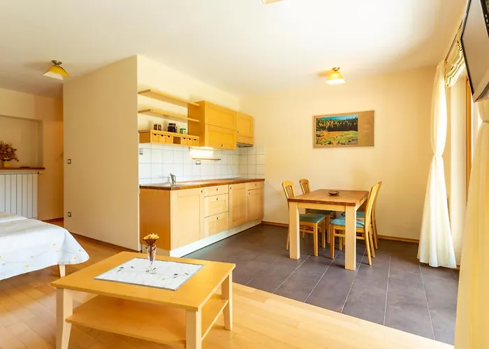 Apartment Posestvo Laz - The Laz Estate Voglarji