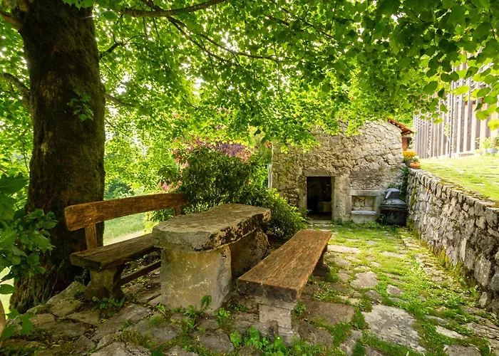 Posestvo Laz - The Laz Estate Apartment