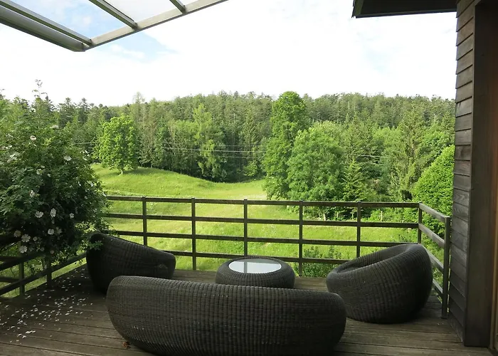 Posestvo Laz - The Laz Estate Voglarji